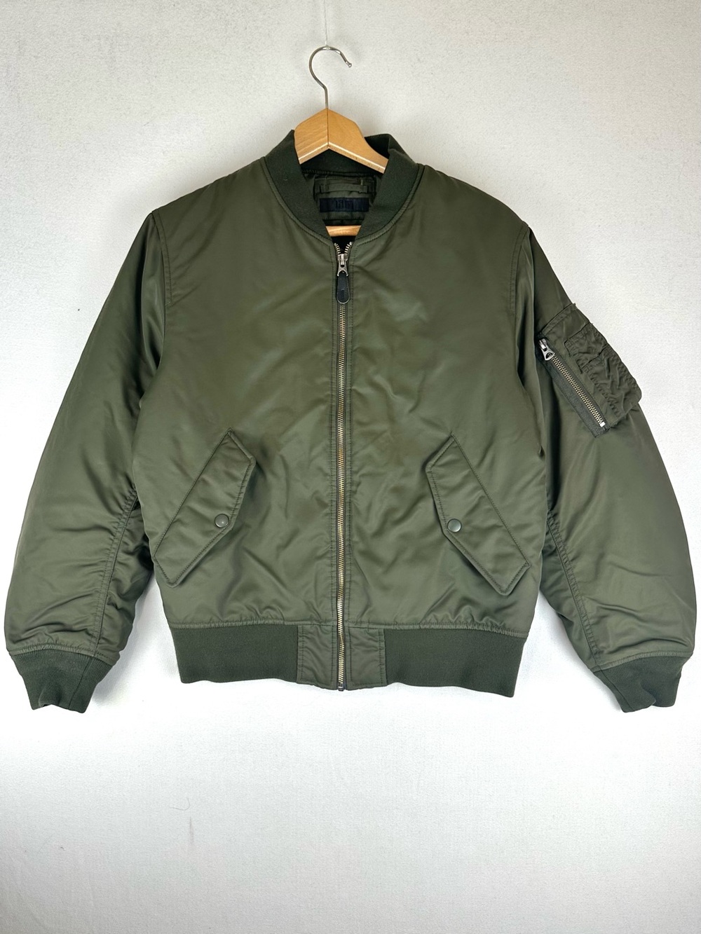 Uniqlo Men's MA-1 Bomber Jacket Olive Green Insulated Utility XS